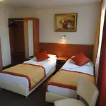 Pomorski 3*