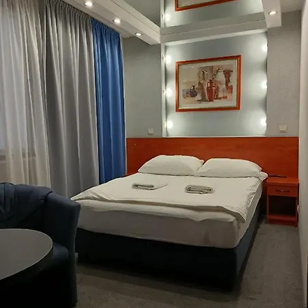 Pomorski فندق 3*