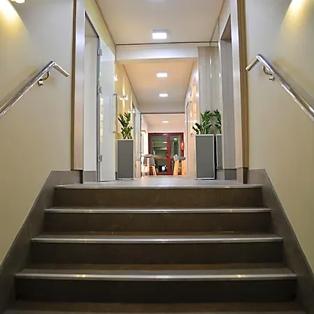Pomorski Otel