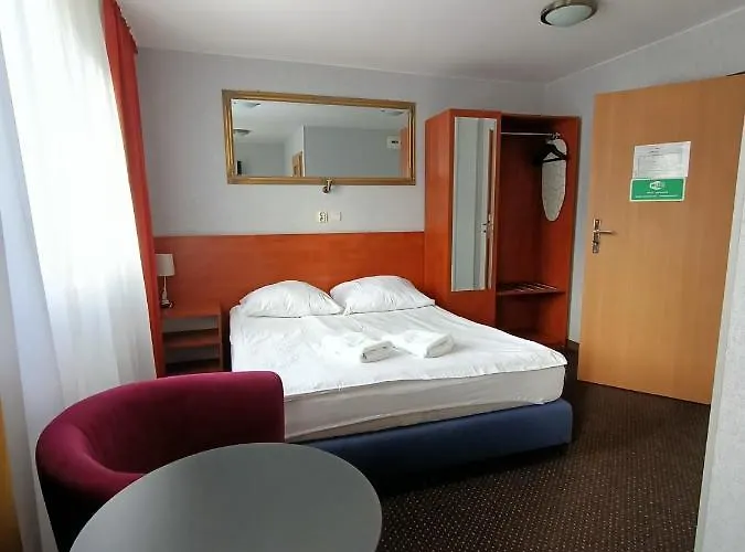 Pomorski 3* Bydgoszcz